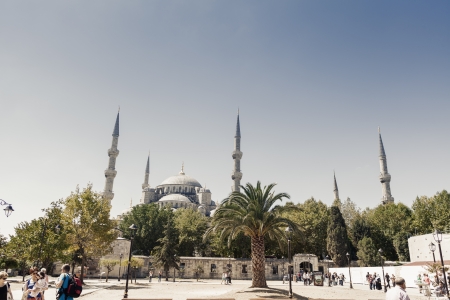 ISTANBUL, TURKEY - SEPTEMBER 04: Sultan Ahbmed Mosque on September 04, 2012 in Istanbul, Turkey.The mosque is popularly known as the Blue Mosque for the blue tiles adorning the walls of its interior.のeditorial素材
