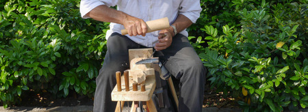 woodcarver close upの写真素材