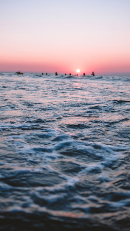 sunrise at seaの写真素材