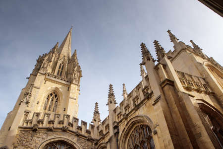 street detail of building and architecture around the city center of oxford in englandのeditorial素材