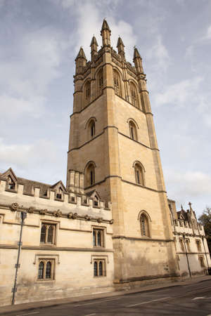 street detail of building and architecture around the city center of oxford in englandのeditorial素材