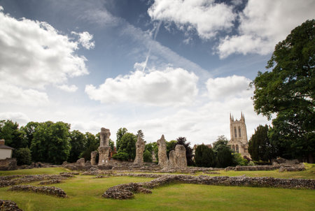 The Abbey Ruins in bury st edmunds park grounds was once one of the richest and most powerful Benedictine monasteries in Englandの写真素材