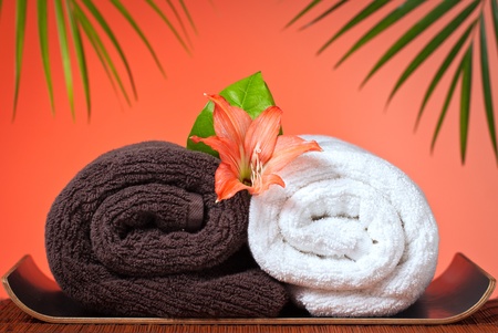 Spa & massage still life: Luxury bath towels and flowersの写真素材