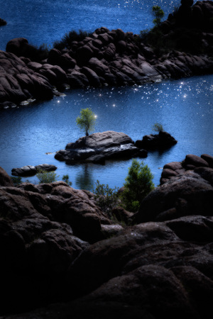 Watson Lake, Rock Formations Recreation Prescott, Island and Treeの写真素材