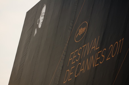 CANNES, FRANCE - MAY 13: The official poster of Cannes featuring Faye Dunaway prior to the 64th Cannes Film Festival on May 11, 2011 in Cannes, France.のeditorial素材