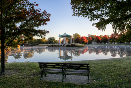 The bandstand located in Forest Park, St. Louis, Missouri.のeditorial素材