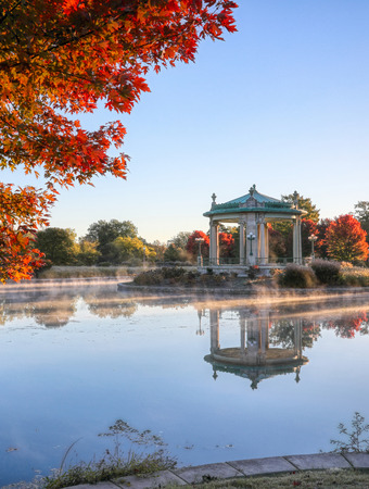 The bandstand located in Forest Park, St. Louis, Missouri.のeditorial素材