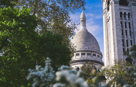 The Basilica of the Sacred Heart of Paris, commonly known as SacrÃ©-CÅur Basilica, located in the Montmartre district of Paris, France.の写真素材