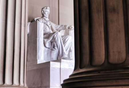 The Lincoln Memorial on the National Mall in Washington, D.C.のeditorial素材