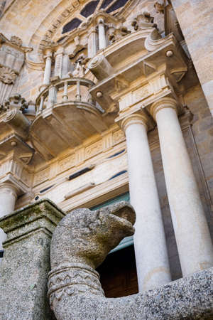 Statue at the main entrance to the cathedral in Porto, Portugal