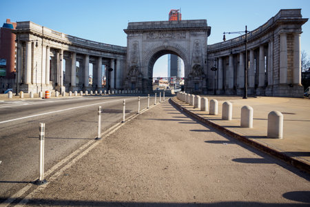 Manhattan Bridge Arch and Colonnade on a sunny day in New York, NYCの写真素材
