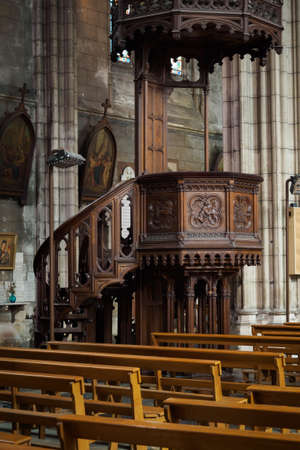 Nave of the Saint-Pierre church in Bordeaux, Franceのeditorial素材