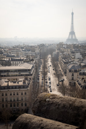 The Eiffel Tower in the Parisian morning mist from the top of the Arc de Triomphe - 27 - Paris, Franceの写真素材