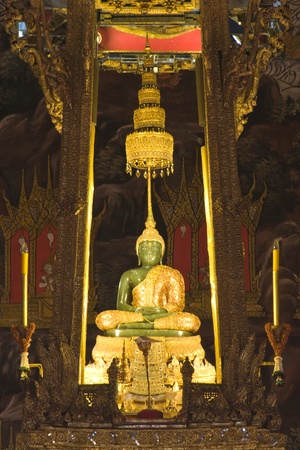 The Emerald Buddha in the temple of Wat Phra Kaeo at the Grand  palace,Bangkok,Thailandの写真素材