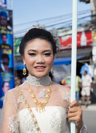 KO SAMUI - NOVEMBER 7: "Ngan Chak Pra" Traditional of buddhist festival;Unidentified people participate at the festival on November 7, 2012 at Koh samui,Suratthani, Thailandのeditorial素材