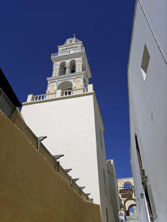 Narrow street in Santorini (Greece)                                                               の写真素材