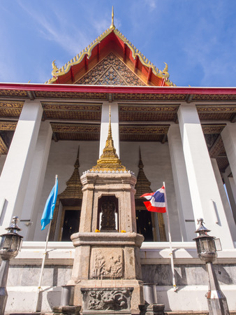Front view of main church of Wat Pho (Temple of Reclining temple) under blue sky in Bangkok, Thailandの写真素材