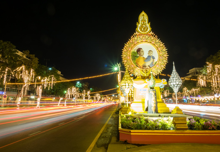 BANGKOK - DECEMBER 29: Night light view along Rajdamnoen avenue in Bangkok, Thailand, decorated with light bulbs in New Year celebration, was taken on December 29, 2015.のeditorial素材