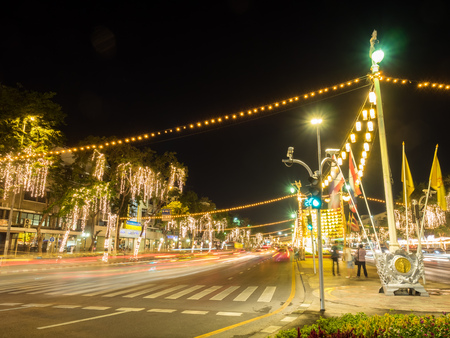 BANGKOK - DECEMBER 29: Night light view along Rajdamnoen avenue in Bangkok, Thailand, decorated with light bulbs in New Year celebration, was taken on December 29, 2015.のeditorial素材
