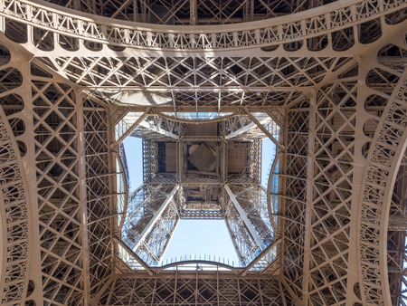 PARIS - SEPTEMBER 28: Sophisticated and amazing architecture of Eiffel tower metal structure, in Paris, France, was taken on September 28, 2015.のeditorial素材