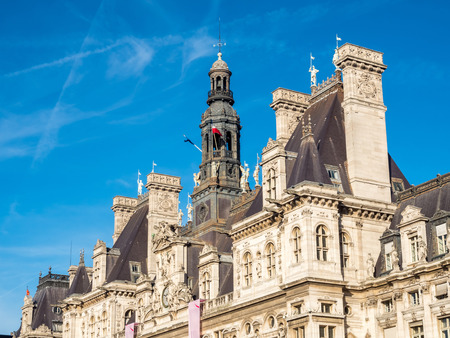 PARIS - SEPTEMBER 28: Outstanding European art buildings in Paris, France, was taken on September 28, 2015.のeditorial素材