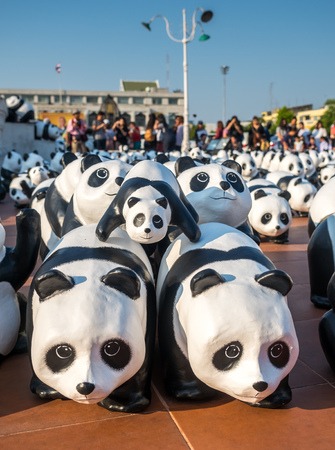 BANGKOK - MARCH 13: 1600 pandas world tour, papier mache sculptures of pandas with recycled paper, exhibited at Giant Brahmin swing in Bangkok, Thailand, was taken on March 13, 2016.のeditorial素材