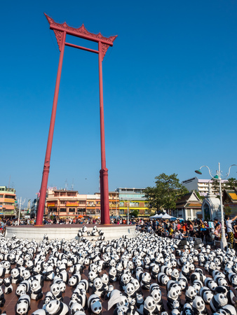 BANGKOK - MARCH 13: 1600 pandas world tour, papier mache sculptures of pandas with recycled paper, exhibited at Giant Brahmin swing in Bangkok, Thailand, was taken on March 13, 2016.のeditorial素材