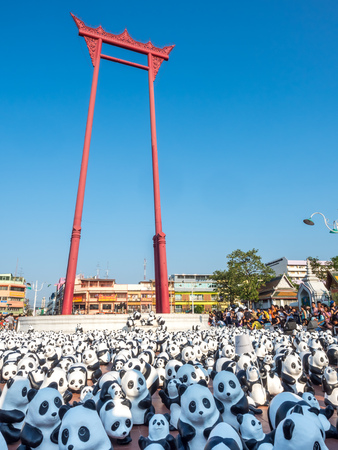 BANGKOK - MARCH 13: 1600 pandas world tour, papier mache sculptures of pandas with recycled paper, exhibited at Giant Brahmin swing in Bangkok, Thailand, was taken on March 13, 2016.のeditorial素材
