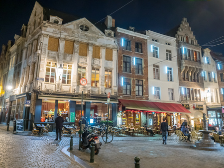 BRUSSELS - SEPTEMBER 30: Peaceful city scene at night in Brussels at famouse Grand place area, Belgium, was taken on September 30, 2015.のeditorial素材