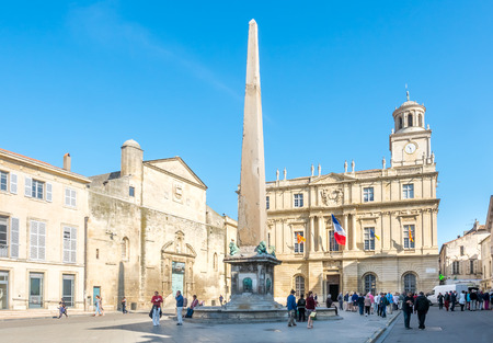 ARLES, FRANCE - APRIL 12 : Center square of Arles in France, Place de la Republique pillar monument at center of square, on April 12, 2017.のeditorial素材