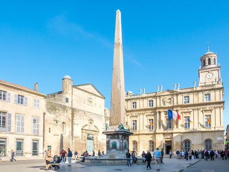 ARLES, FRANCE - APRIL 12 : Center square of Arles in France, Place de la Republique pillar monument at center of square, on April 12, 2017.のeditorial素材