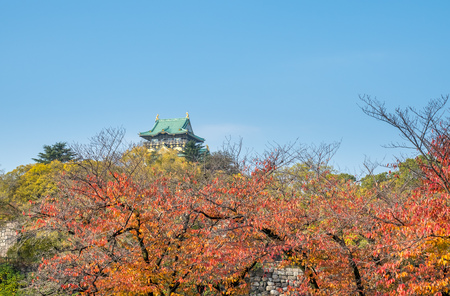 Osaka castle under cloudy blue sky in autumn season of Japan, landmark of Osaka cityのeditorial素材