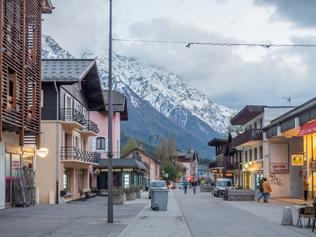 CHAMONIX-MONT-BLANC, FRANCE - APRIL 15 : Scene in Chamonix-Mont-Blanc town in France, one of the oldest ski resort town, with tourists walk in town, on April 15, 2017.のeditorial素材