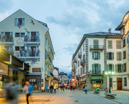 CHAMONIX-MONT-BLANC, FRANCE - APRIL 15 : Scene in Chamonix-Mont-Blanc town in France, one of the oldest ski resort town, with tourists walk in town, on April 15, 2017.のeditorial素材