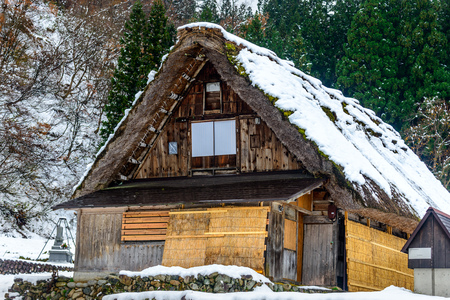 GIFU, JAPAN - NOVEMBER 26 : Gassho-zukuri house unique architecture in Shirakawa village, the UNESCO World heritage place, in early winter season in Gifu, Japan, on November 26, 2017.のeditorial素材