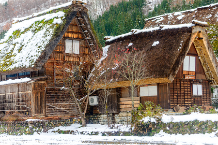 GIFU, JAPAN - NOVEMBER 26 : Gassho-zukuri house unique architecture in Shirakawa village, the UNESCO World heritage place, in early winter season in Gifu, Japan, on November 26, 2017.のeditorial素材