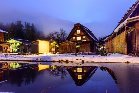 GIFU, JAPAN - NOVEMBER 26 : Gassho-zukuri house unique architecture in Shirakawa village, the UNESCO World heritage place, in early winter season in Gifu, Japan, on November 26, 2017.のeditorial素材