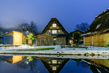 GIFU, JAPAN - NOVEMBER 26 : Gassho-zukuri house unique architecture in Shirakawa village, the UNESCO World heritage place, in early winter season in Gifu, Japan, on November 26, 2017.のeditorial素材