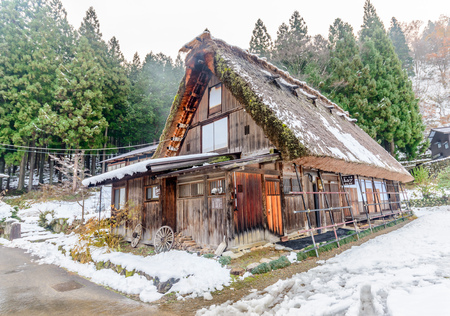 GIFU, JAPAN - NOVEMBER 26 : Gassho-zukuri house unique architecture in Shirakawa village, the UNESCO World heritage place, in early winter season in Gifu, Japan, on November 26, 2017.のeditorial素材