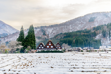 GIFU, JAPAN - NOVEMBER 26 : Gassho-zukuri house unique architecture in Shirakawa village, the UNESCO World heritage place, in early winter season in Gifu, Japan, on November 26, 2017.のeditorial素材