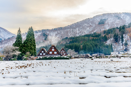 GIFU, JAPAN - NOVEMBER 26 : Gassho-zukuri house unique architecture in Shirakawa village, the UNESCO World heritage place, in early winter season in Gifu, Japan, on November 26, 2017.のeditorial素材