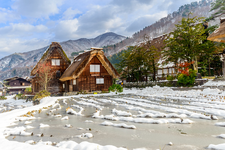 GIFU, JAPAN - NOVEMBER 26 : Gassho-zukuri house unique architecture in Shirakawa village, the UNESCO World heritage place, in early winter season in Gifu, Japan, on November 26, 2017.のeditorial素材