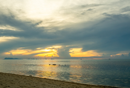 Seascape view under sunset cloudy blue sky in evening twilight time at Samui island, Thailandの写真素材