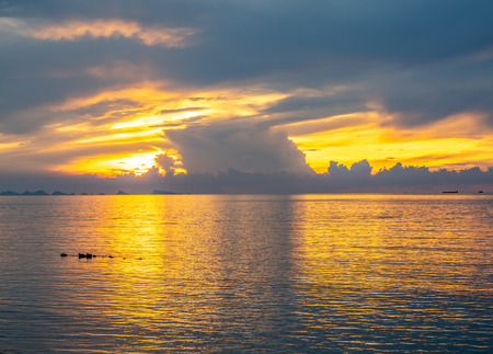 Seascape view under sunset cloudy blue sky in evening twilight time at Samui island, Thailandの写真素材