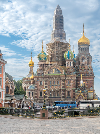 SAINT PETERSBURG, RUSSIA - SEPTEMBER 2 : Under construction of The Church of the Savior on Spilled Blood, sophisticated medieval architecture cathedral in Saint Petersburg, Russia, was taken on September 2, 2018.のeditorial素材