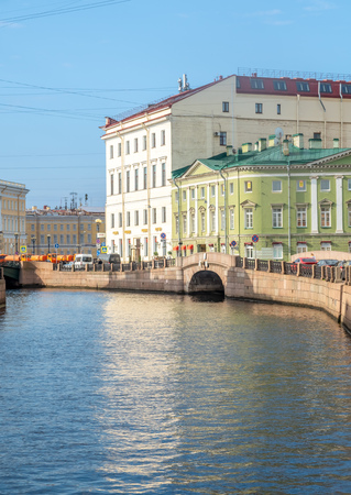 SAINT PETERSBURG, RUSSIA - SEPTEMBER 2 : Walk way along canal with surrounding buildings in Saint Petersburg, Russia, on September 2, 2018.のeditorial素材