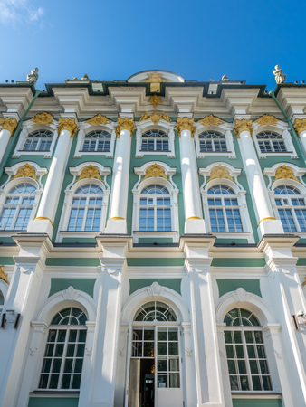 SAINT PETERSBURG, RUSSIA - SEPTEMBER 2 : Exterior architecture of The Hermitage museum, old winter palace of Catheline the Great, the second largest museum in the world in Saint Petersburg, Russia, on September 2, 2018.のeditorial素材