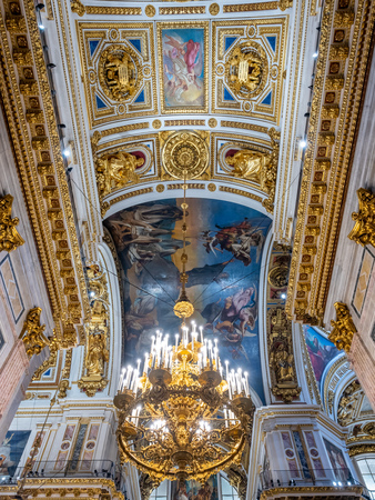 SAINT PETERSBURG, RUSSIA - SEPTEMBER 4, 2018 : Sophisticated interior architecture of St. Isaac's Cathedral, altar, dome, painting, sculpture, art, in Saint Petersburg, Russiaのeditorial素材