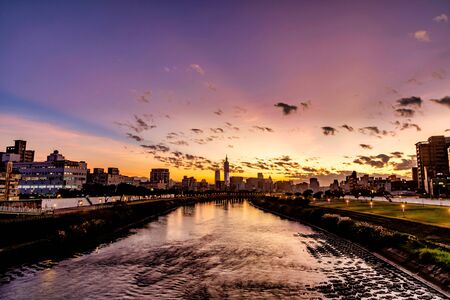Taipei, Taiwan, DEC 25,2019: Dusk view of riverside at Taipie City, Taiwanのeditorial素材