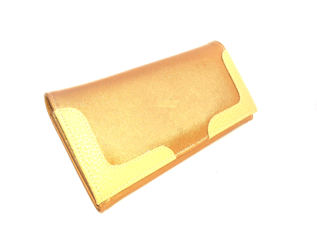 gold purse on isolatedの写真素材